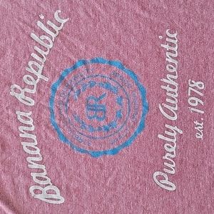 Banana Republic graphic tee Medium Faded Pink